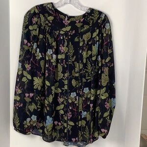 Ann Taylor Woman’s Black floral-printed blouse in size M